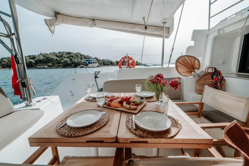 Catamaran 