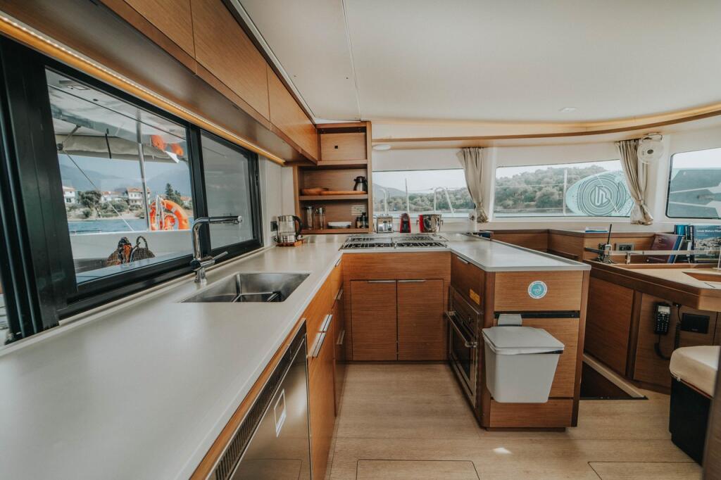 Catamaran 