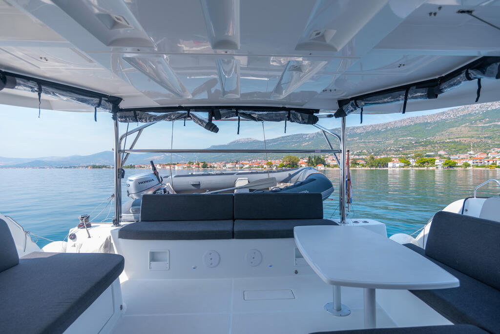 Catamaran 