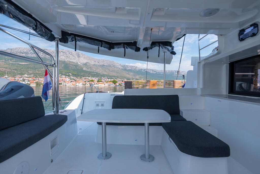 Catamaran 