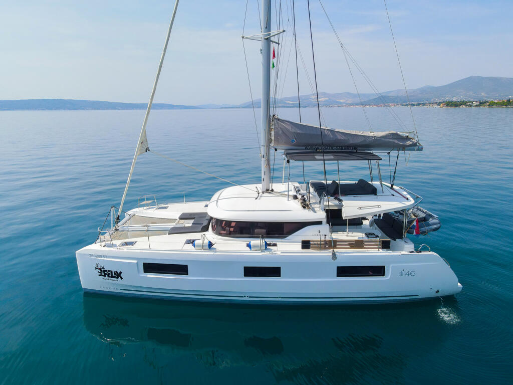 Catamaran 