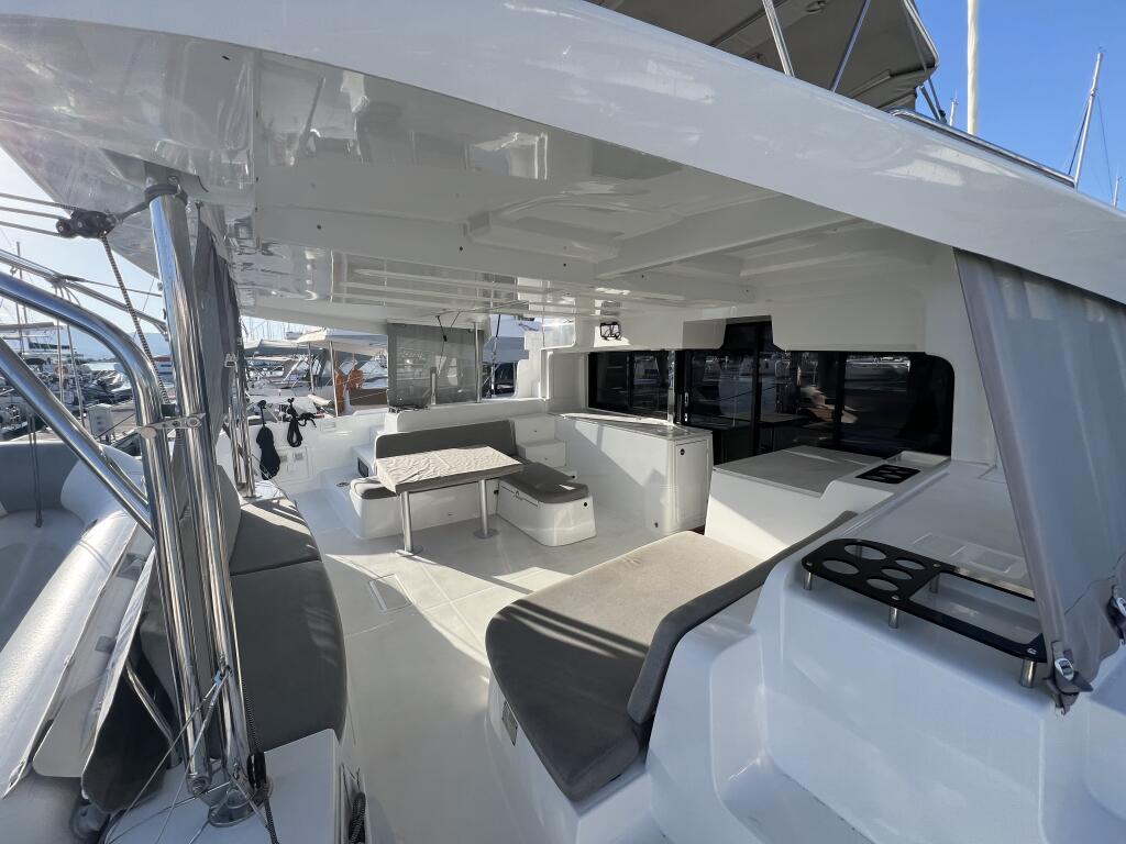 Catamaran 