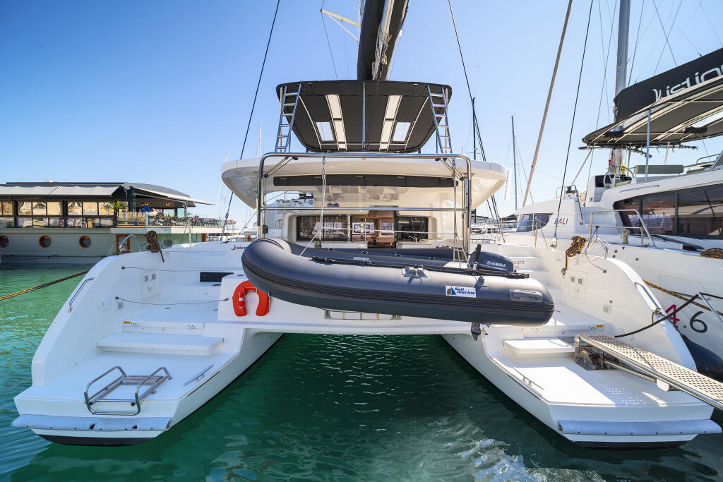 Catamaran 