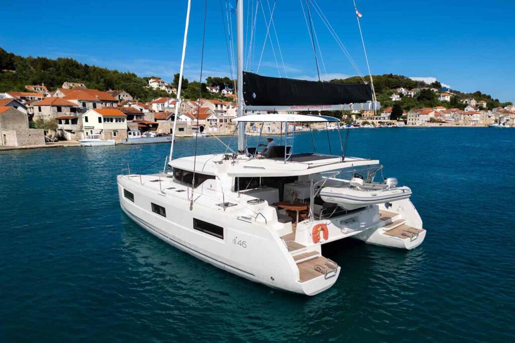 Catamaran 