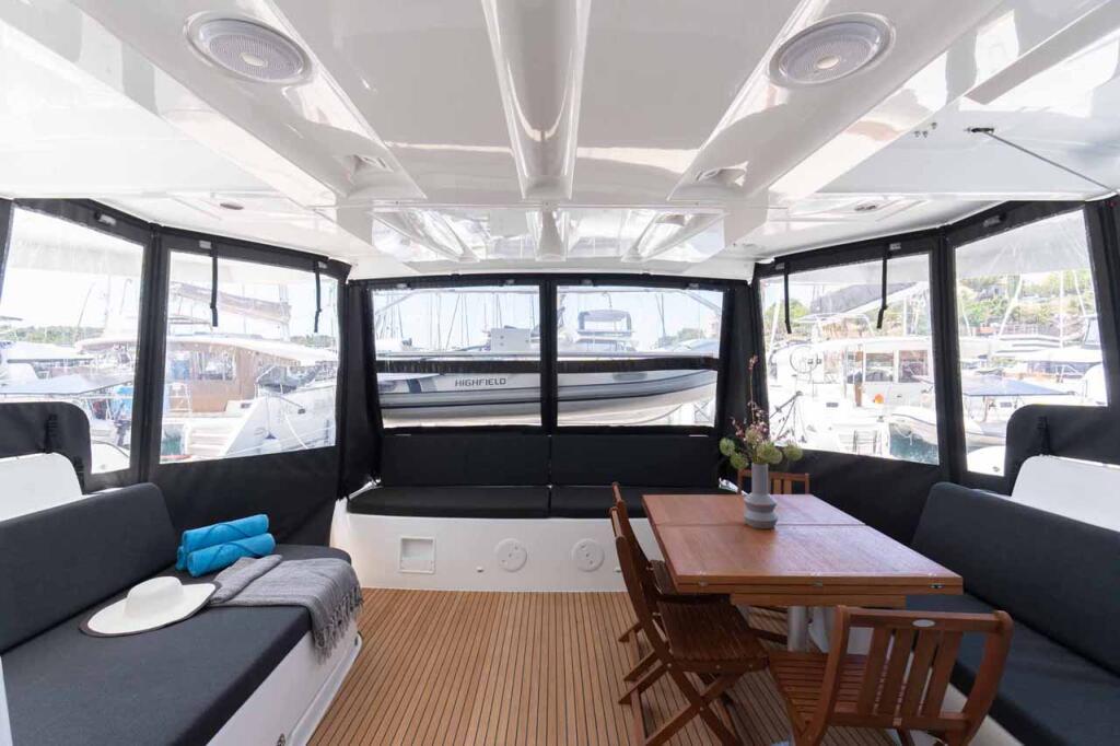 Catamaran 