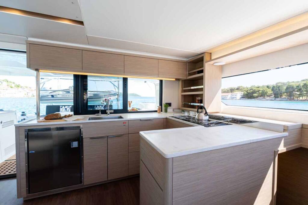 Catamaran 