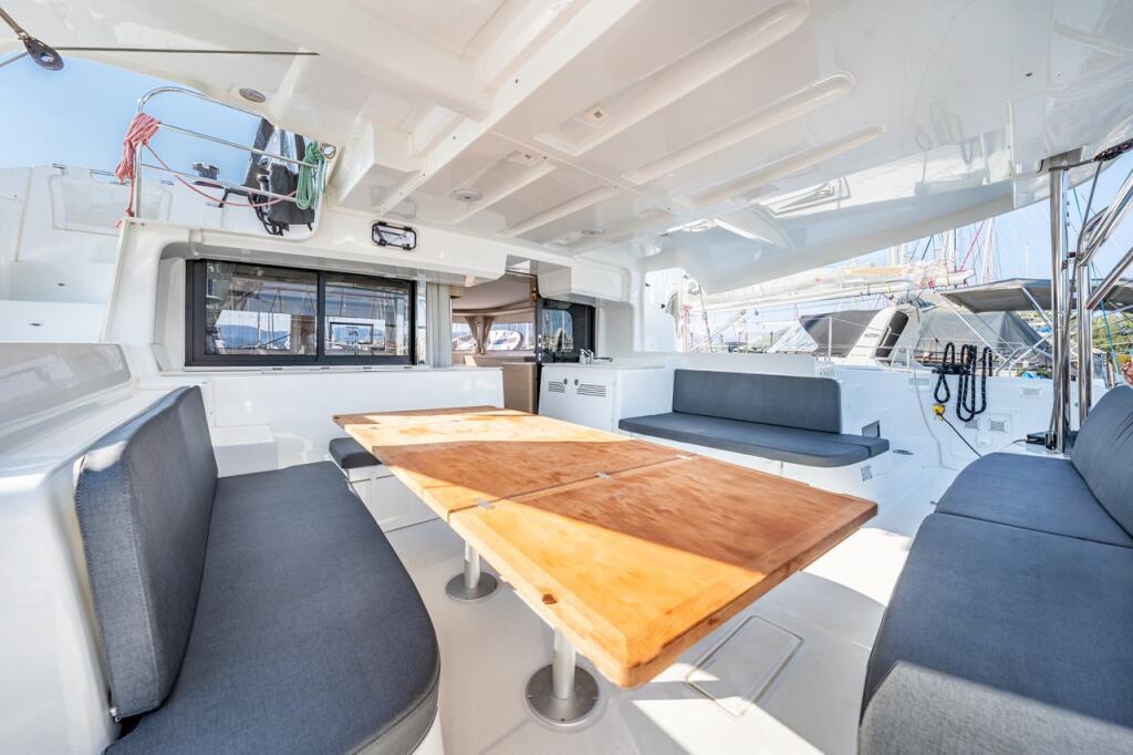 Catamaran 