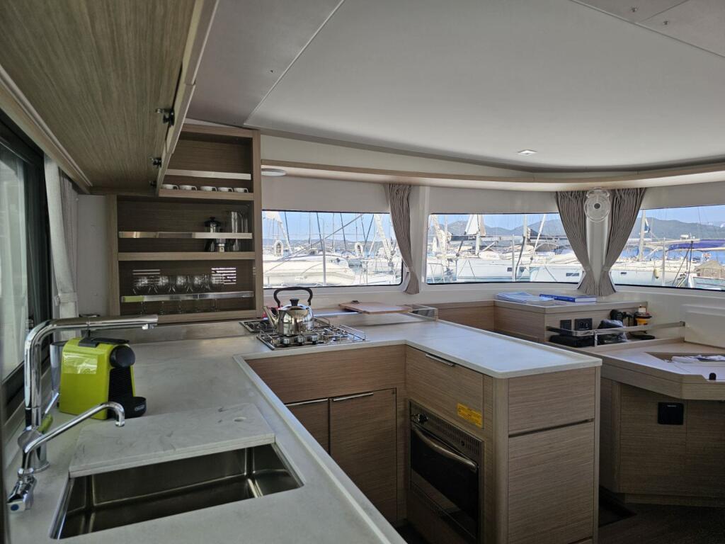 Catamaran 
