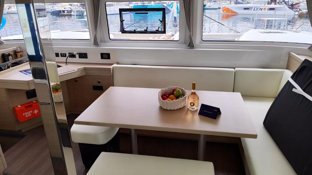 Catamaran 
