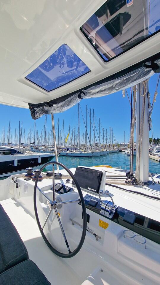 Catamaran 
