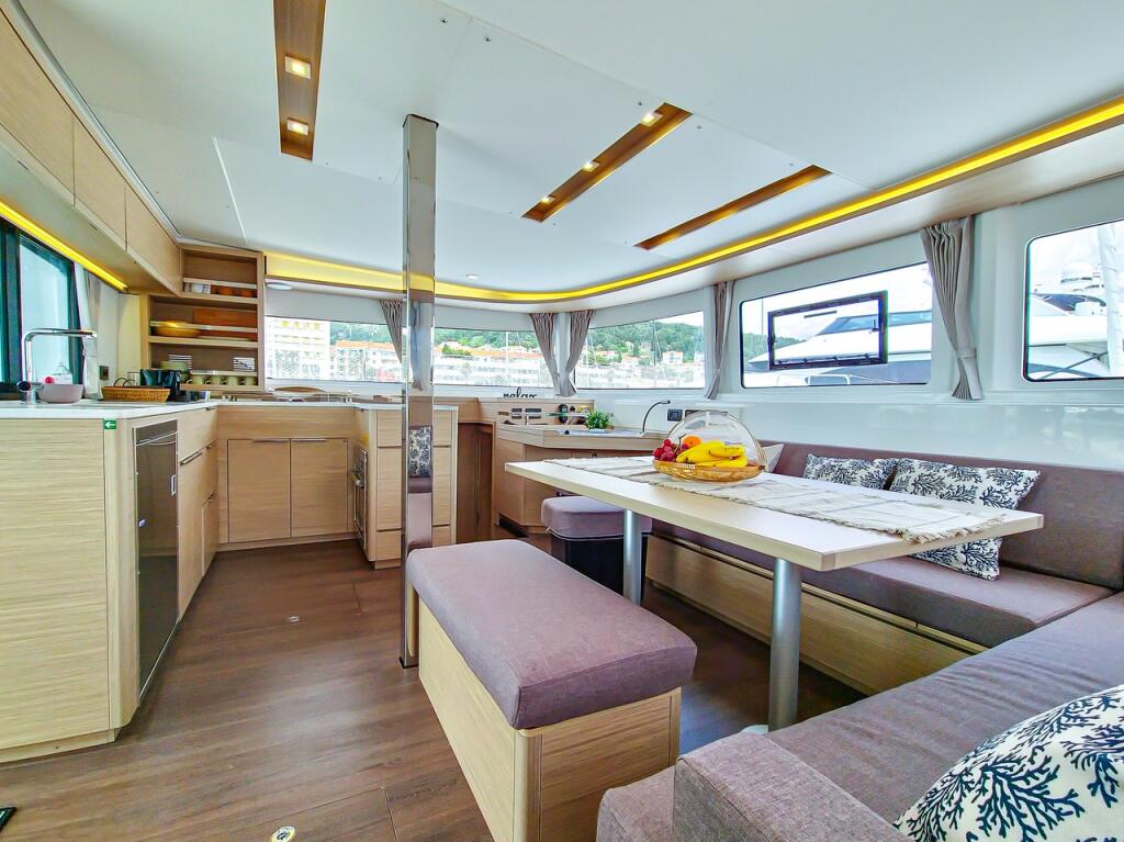 Catamaran 