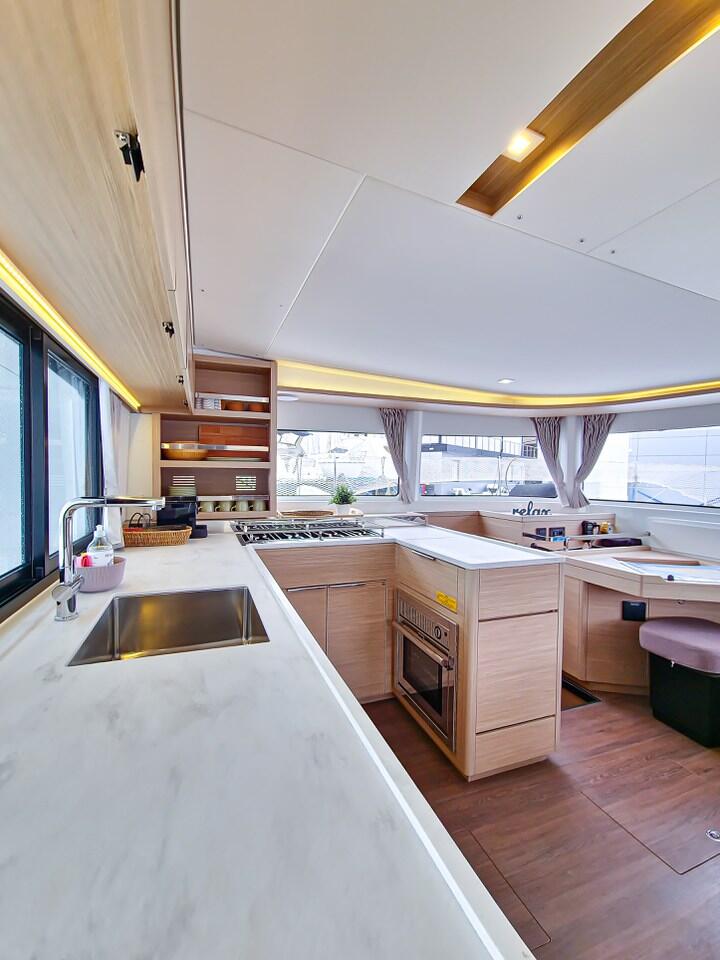 Catamaran 