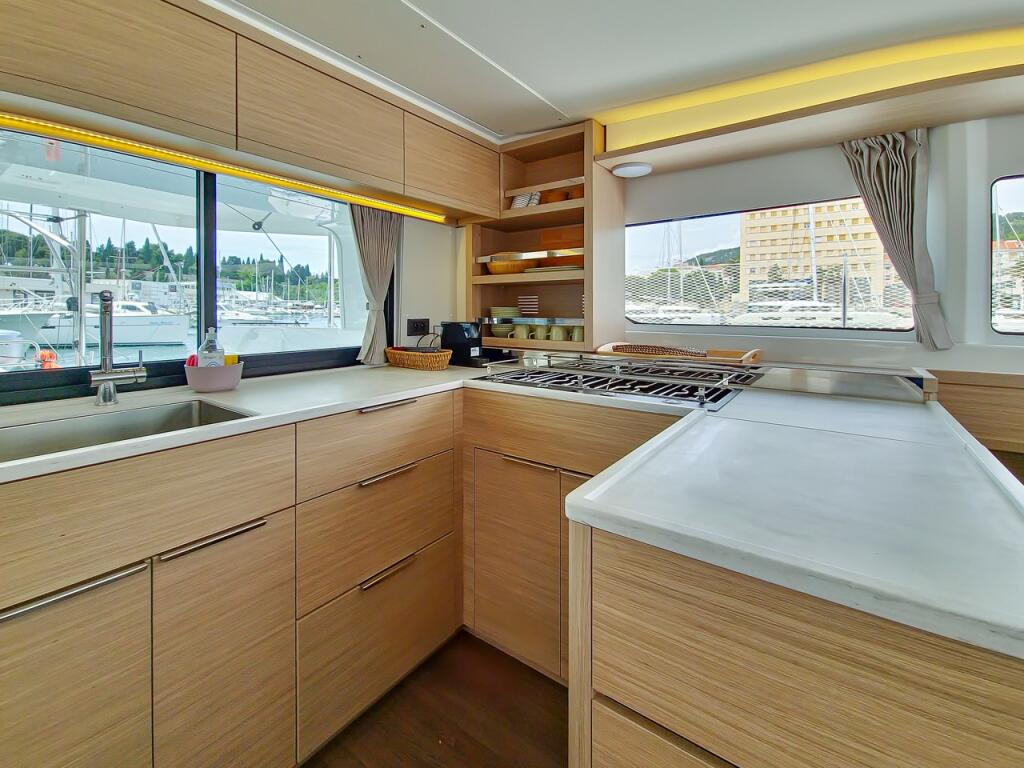 Catamaran 