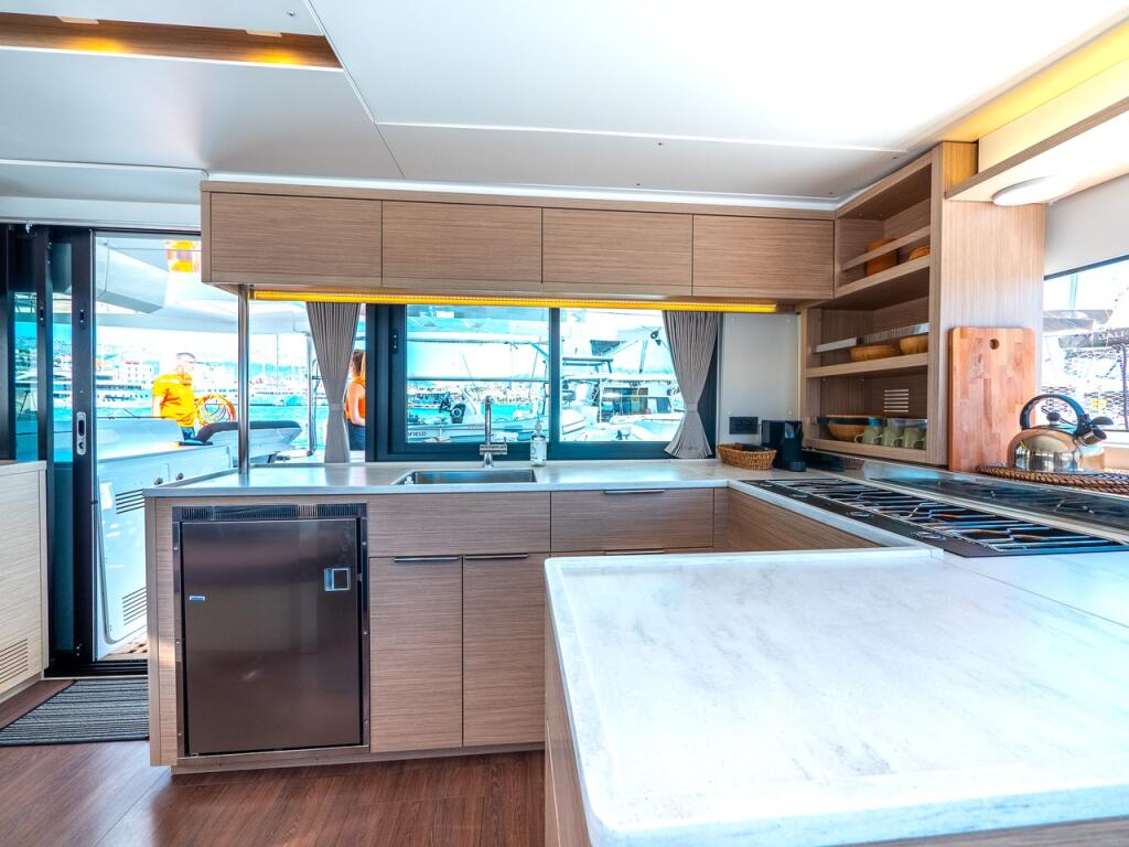 Catamaran 