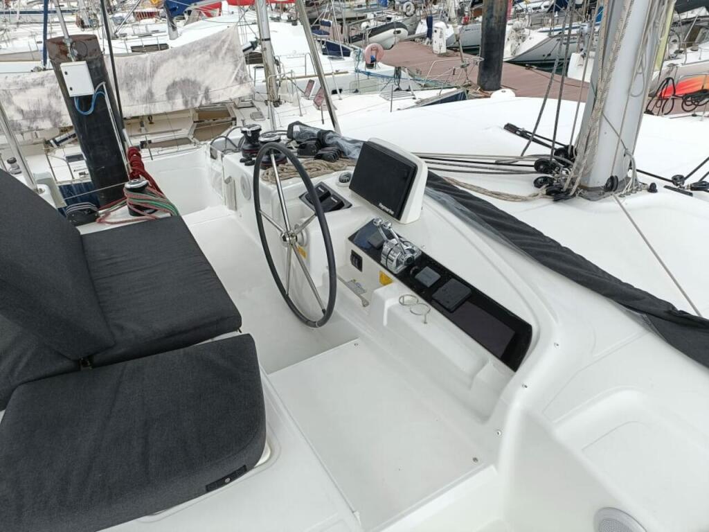 Catamaran 
