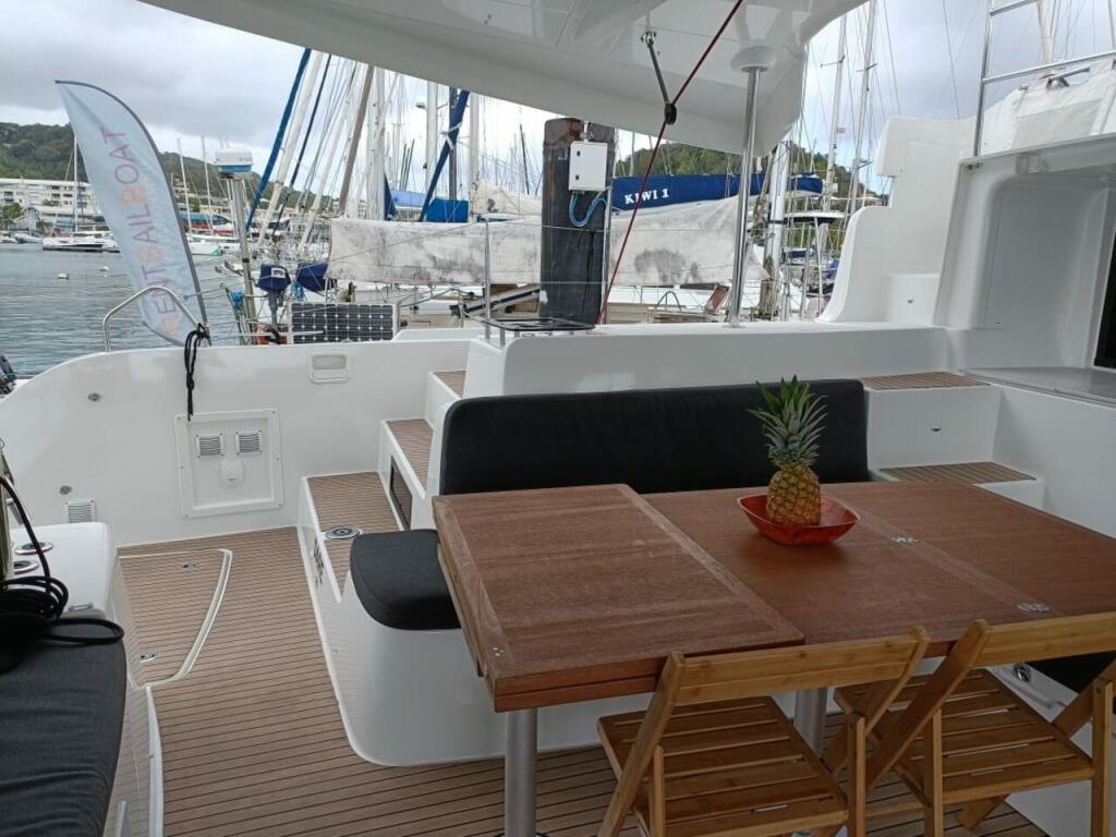 Catamaran 