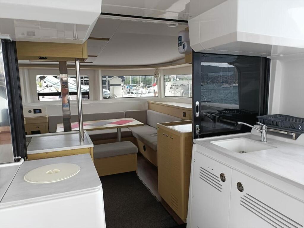 Catamaran 
