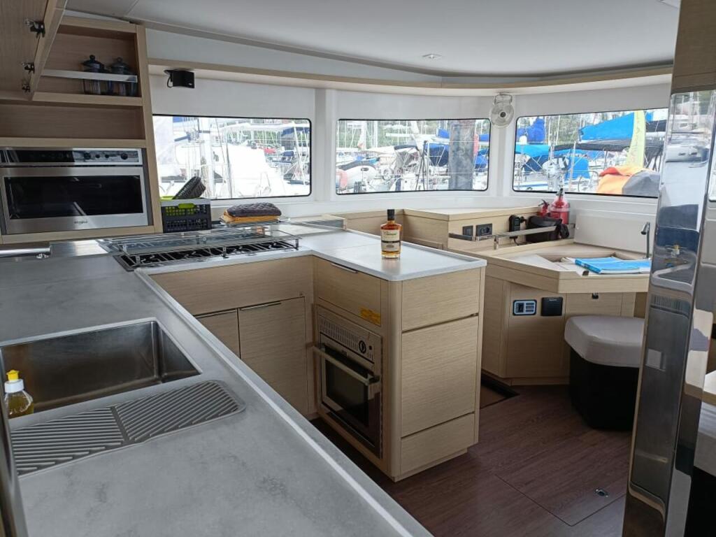 Catamaran 