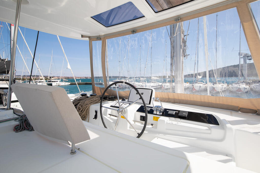 Catamaran 