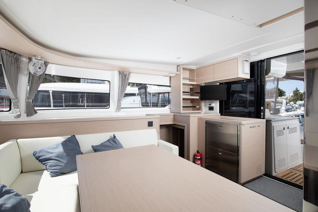 Catamaran 