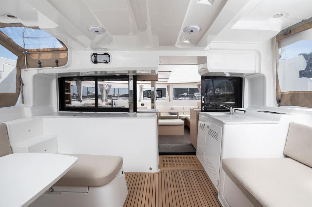 Catamaran 