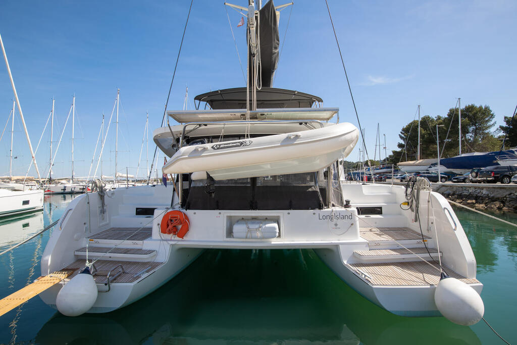 Catamaran 