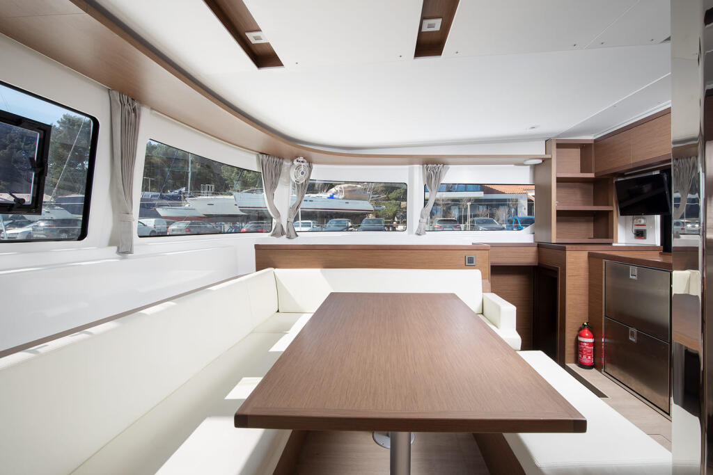 Catamaran 