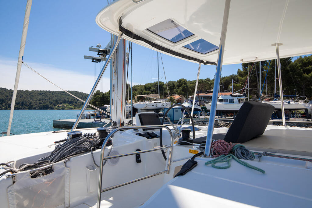 Catamaran 