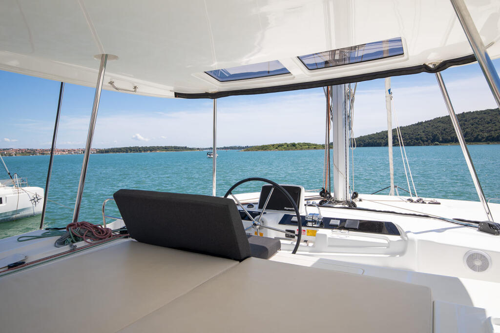 Catamaran 