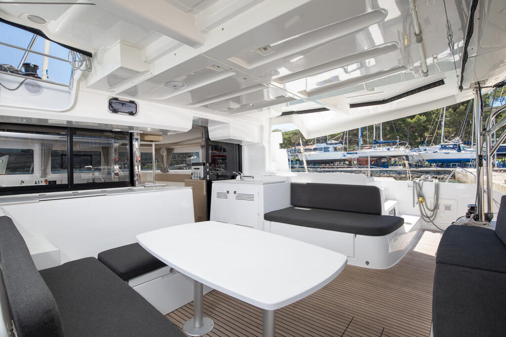 Catamaran 