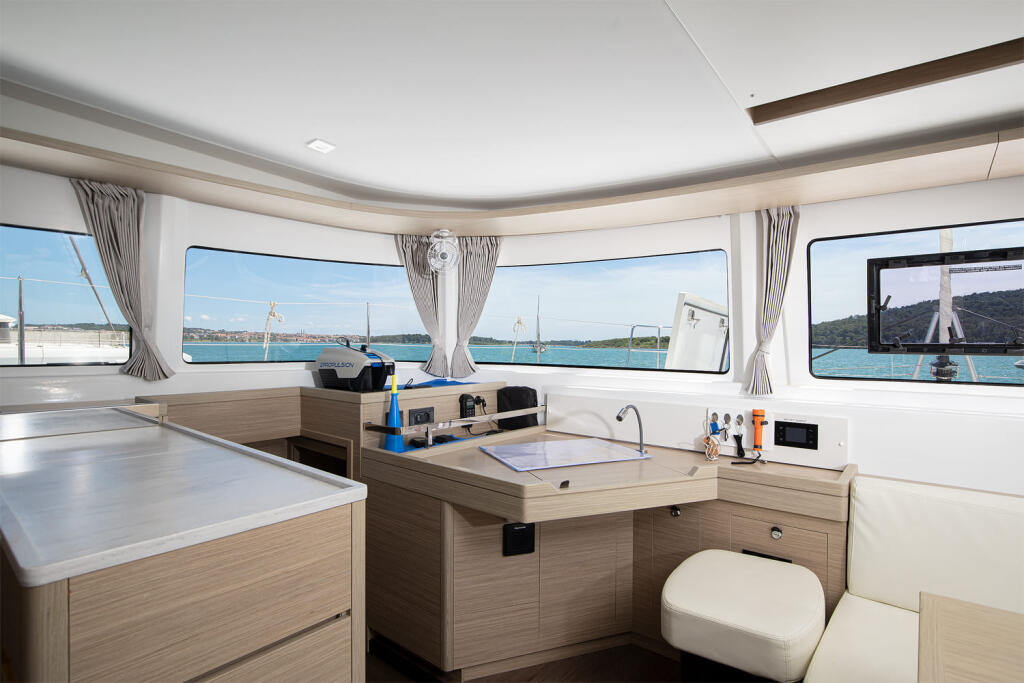 Catamaran 