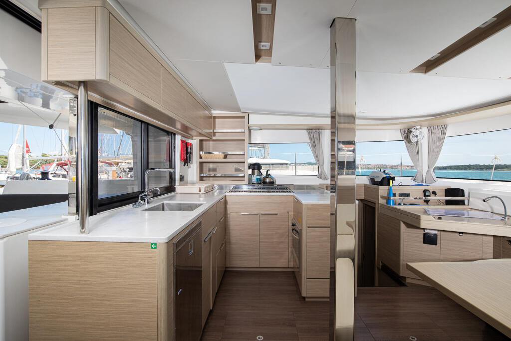 Catamaran 