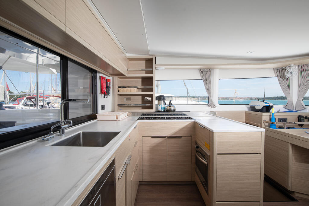 Catamaran 