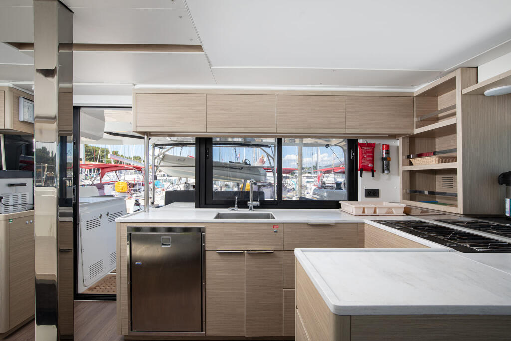 Catamaran 