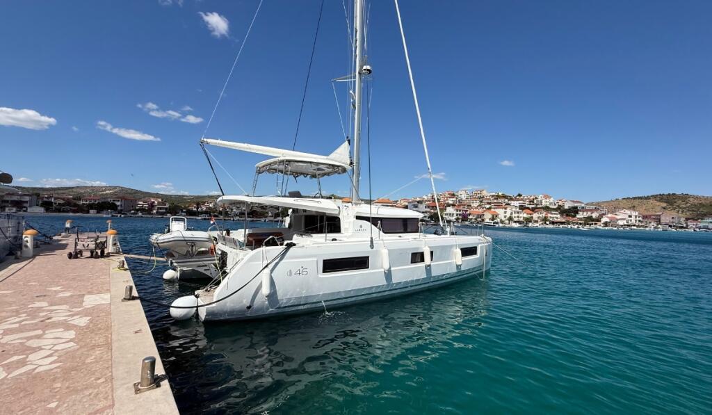 Catamaran 