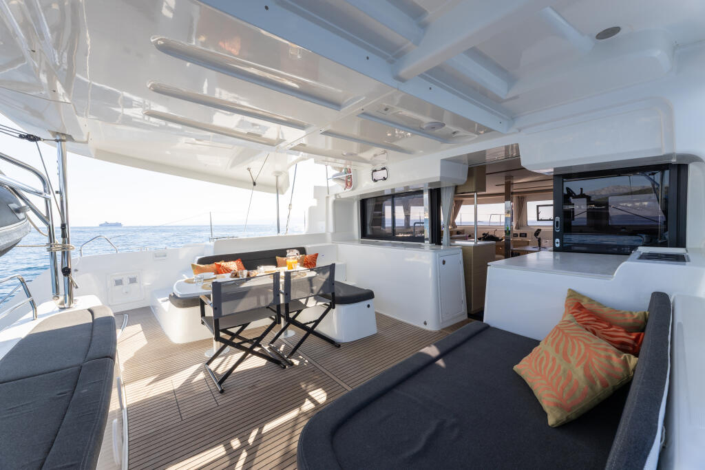Catamaran 