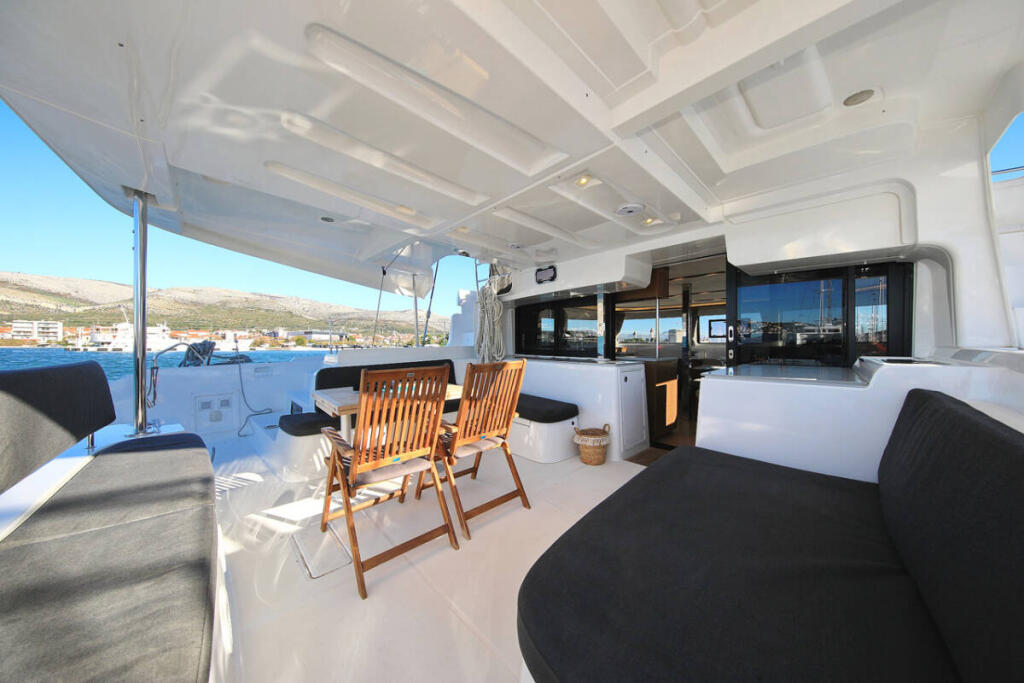 Catamaran 