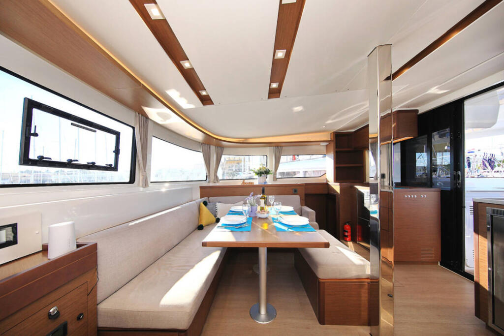 Catamaran 