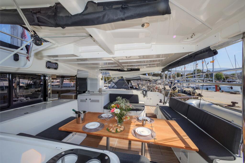 Catamaran 