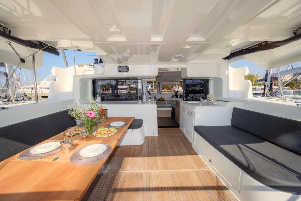 Catamaran 