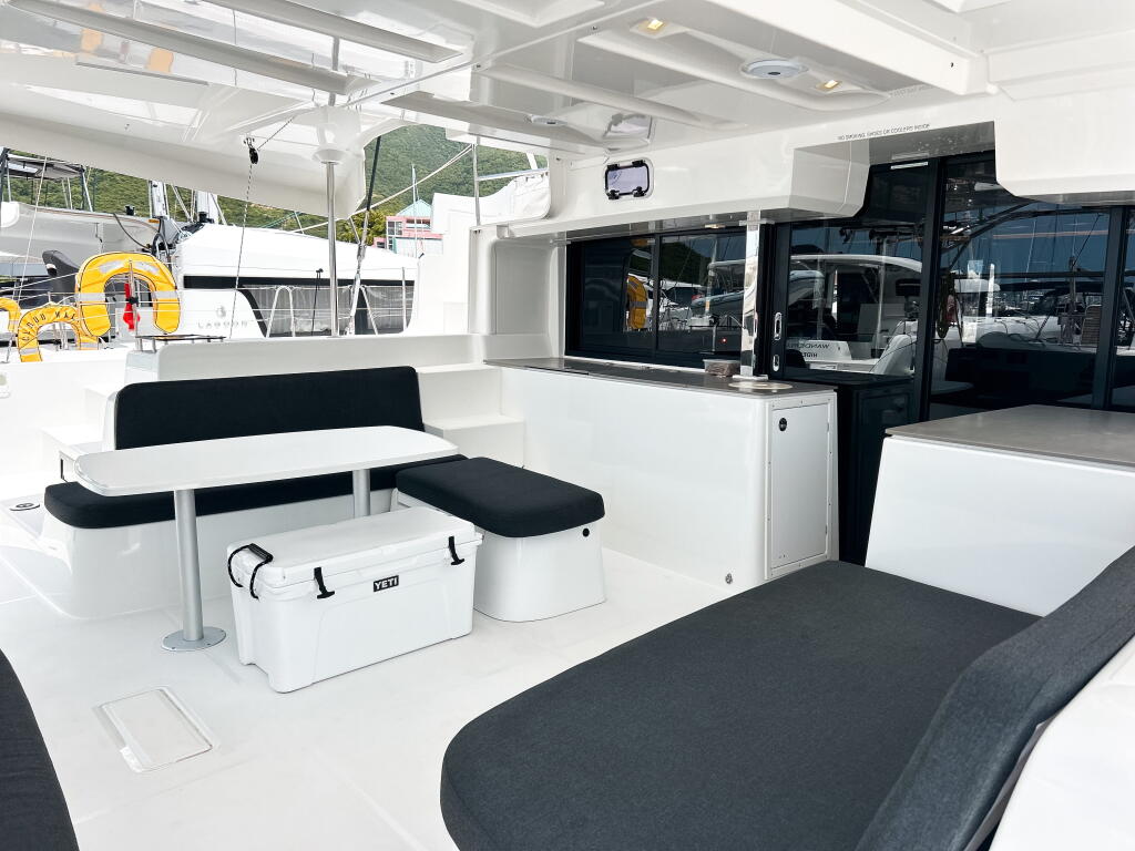 Catamaran 