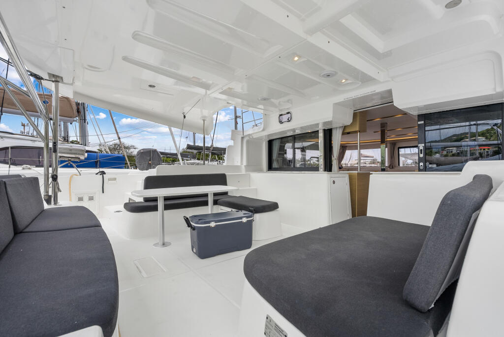 Catamaran 