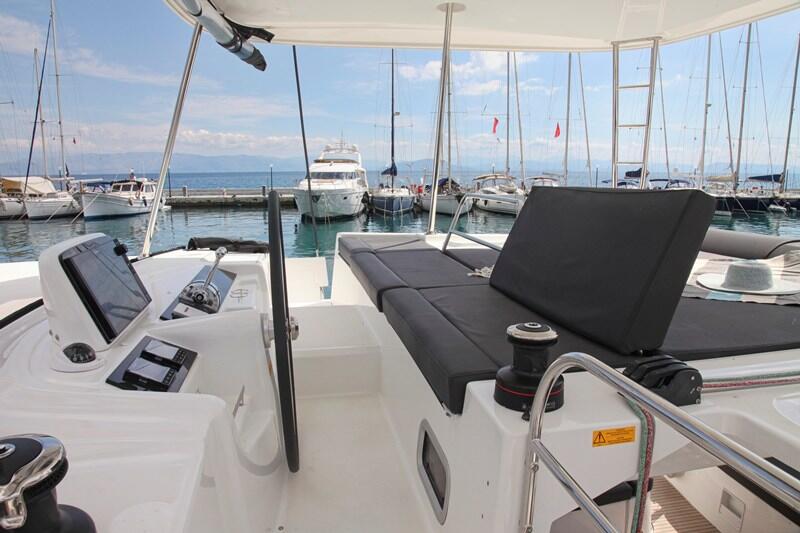 Catamaran 