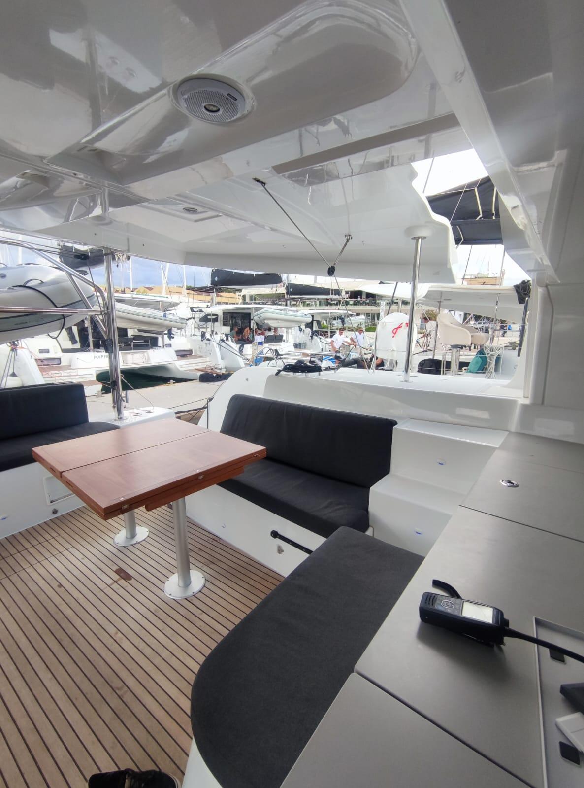 Catamaran 