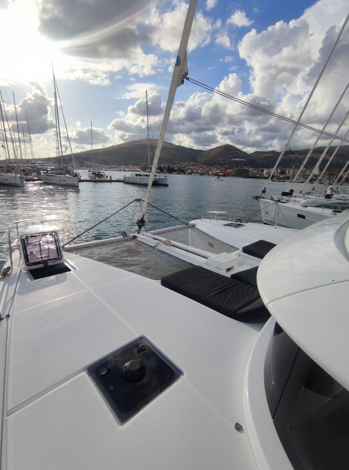 Catamaran 