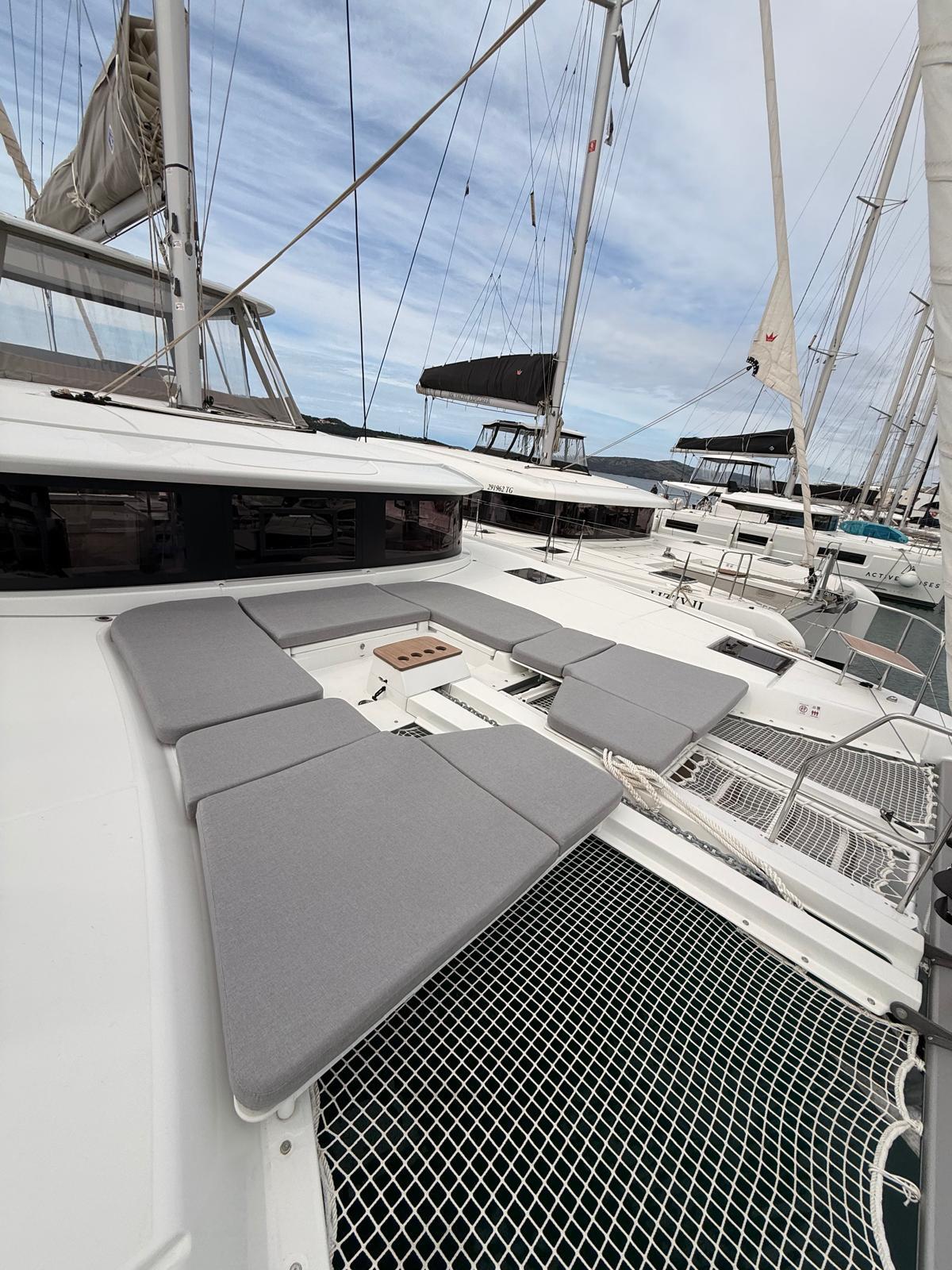 Catamaran 