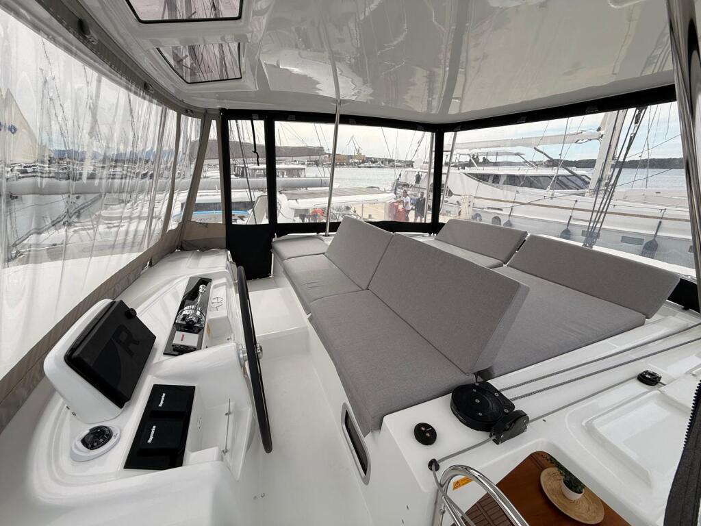 Catamaran 