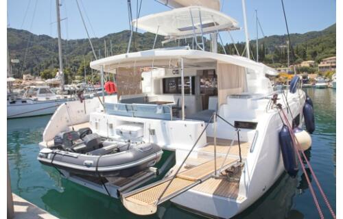 Catamaran 