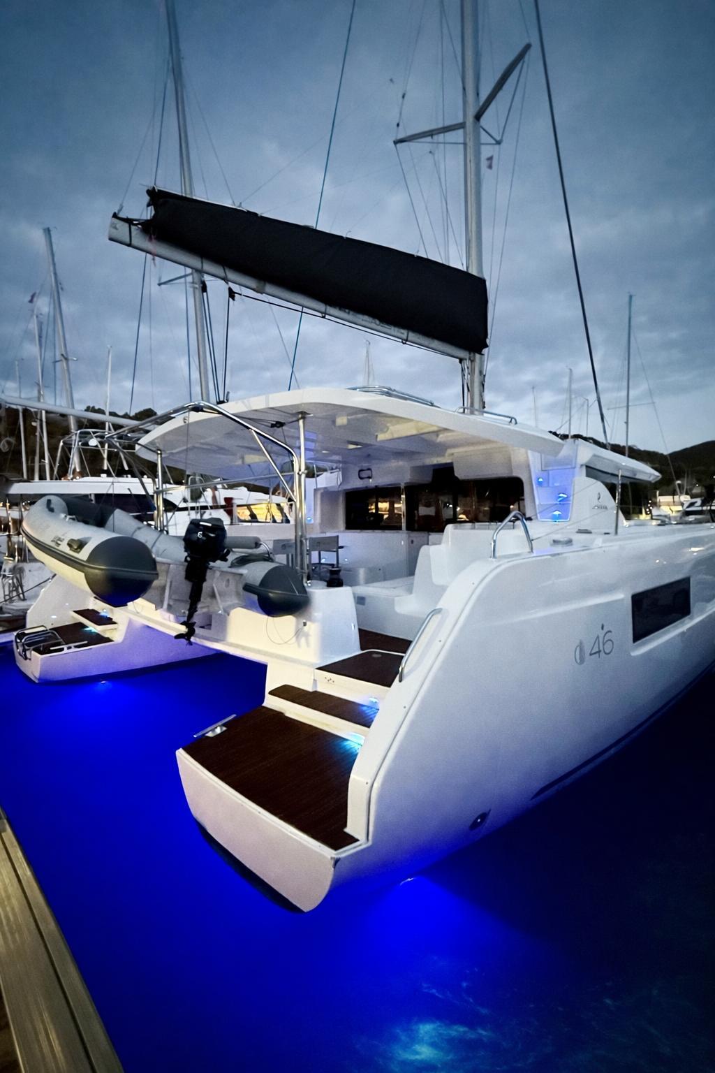 Catamaran 