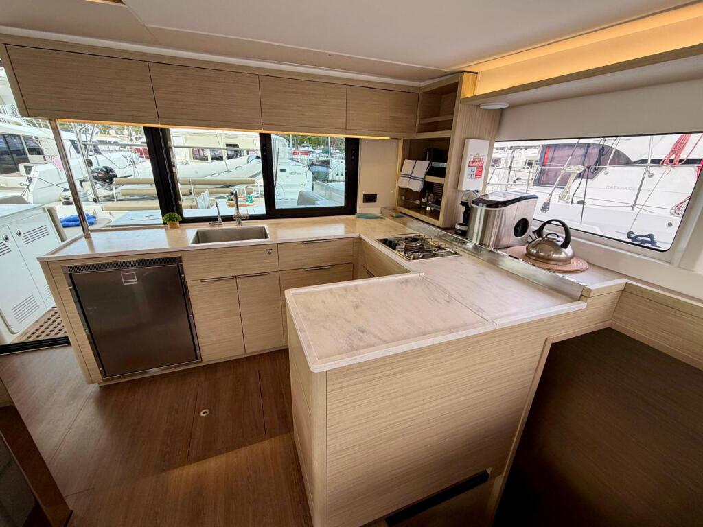 Catamaran 